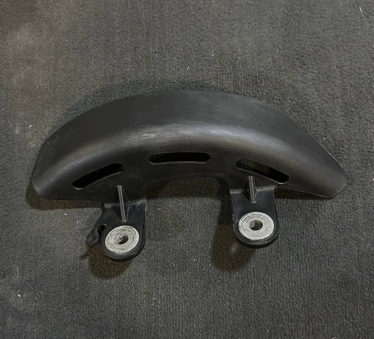 Захист ланцюга (chain guard) для мотоцикла Ducati Diavel.