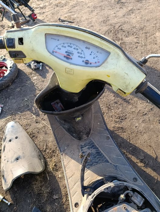 Продам по запчастинам не дорого хонда діо 34