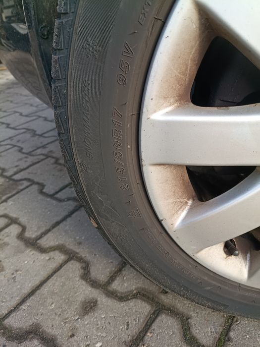 Primera P12 koła 17 bardzo ładne opony zimowe