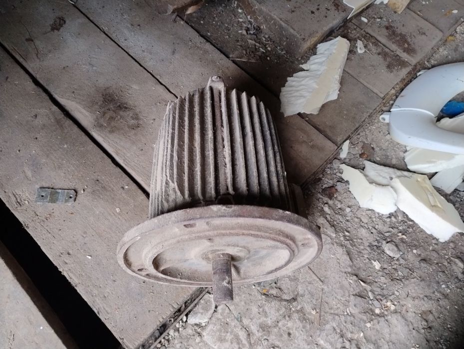 Електро двигуни 380,220 в