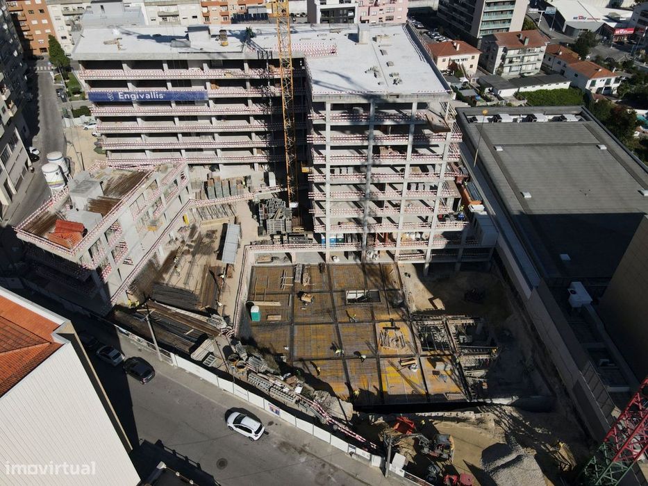 T1 Novo c/ Varanda no Centro de Gaia - Empreendimento Park Square