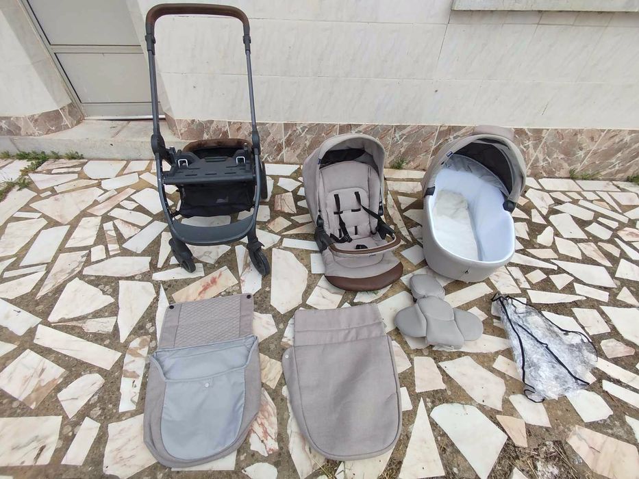 Carrinho Chicco Style Go com todos os acessórios ( Cadeira e Alcofa)