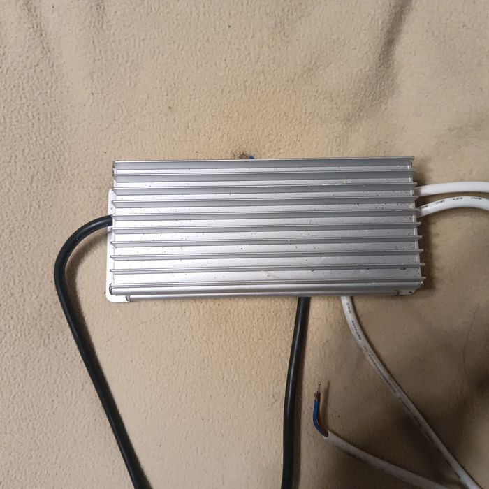 Przetwornica Transformator 24v 60w 2.5A