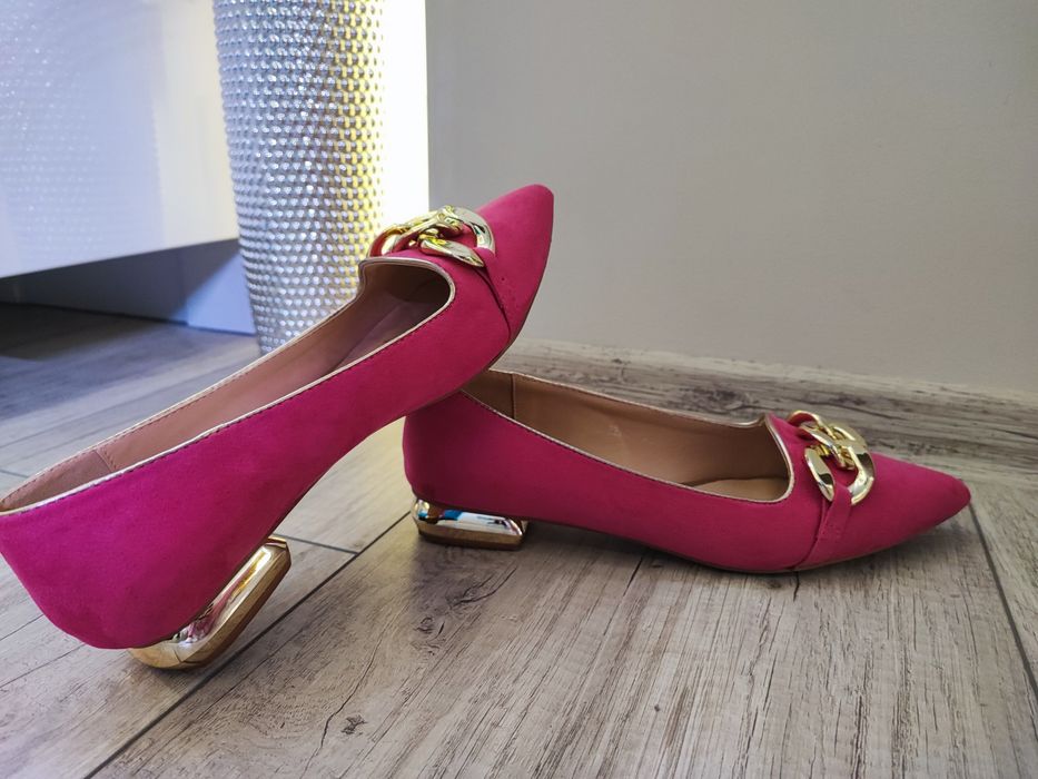 Baleriny damskie fuksja firmy casu