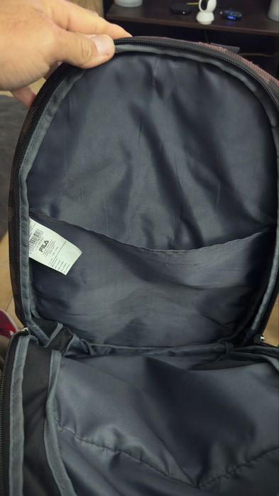 Mochila FILA – Excelente estado