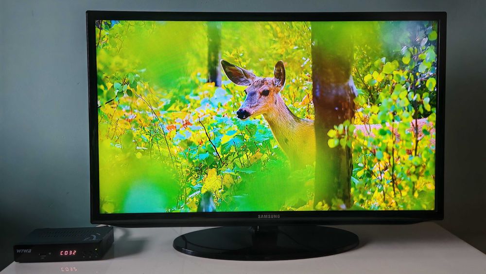 Telewizor LED Samsung 32 cale Full HD 1920 x 1080 + tuner DVB-T2