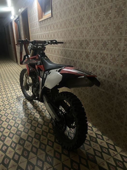 Crf 450 r matriculada