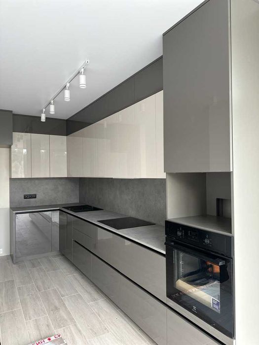 Виготовлення кухонь, тумб, шаф-купе під ключ та інші меблі для спальні