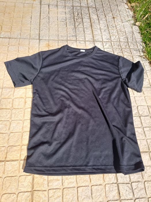 Tshirt homem preta