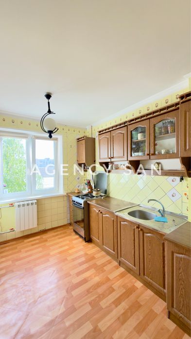 Продаж 3 квартири вул. Харківська