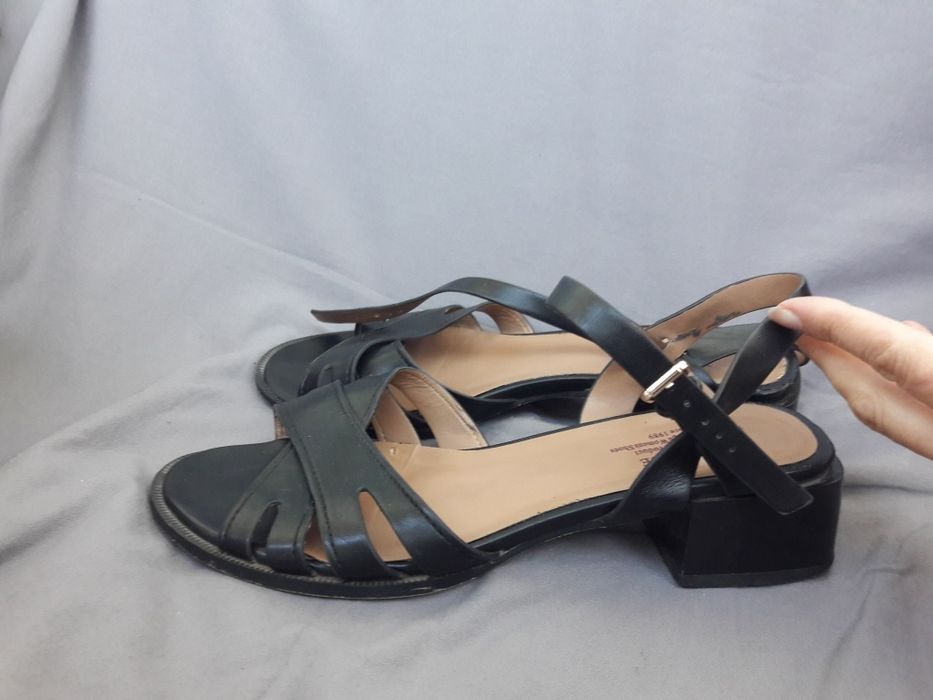 Босоножки (летняя обувь)