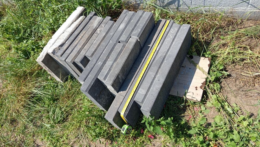Krawężniki betonowe grafit