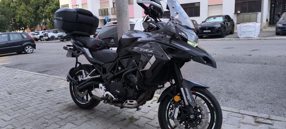 Mota Benelli TRK 502