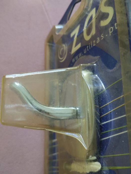 Gancho para pendurar toalhas