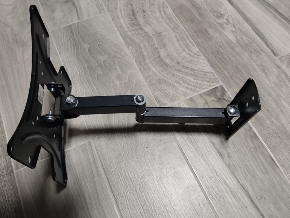 Wieszak do telewizora LCD Mocny.