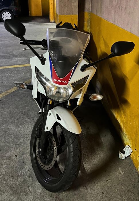 Cbr 125r com 15000 km