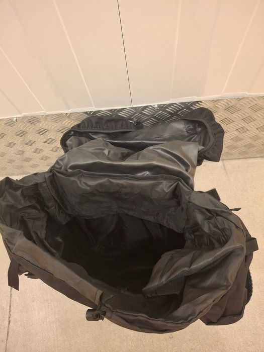 Mochila robusta de trekking, expedição e viagens, com grande capacidade