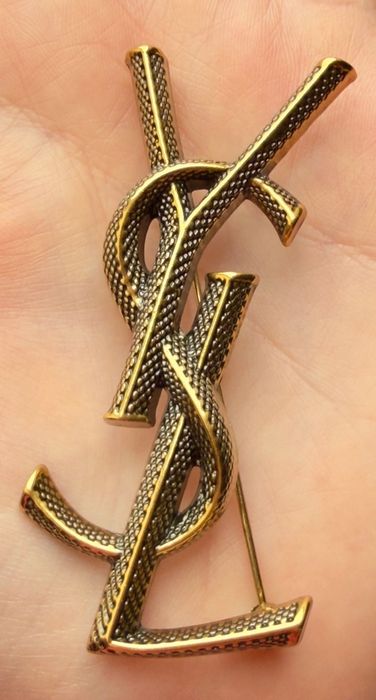 Broszka snake Logo