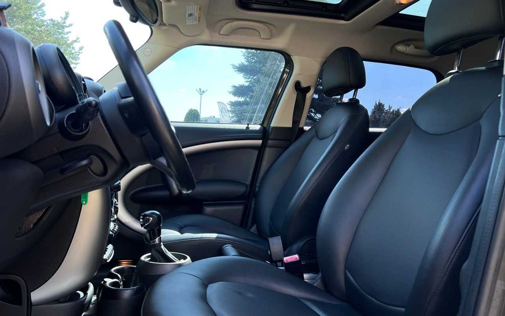 MINI Cooper 2012