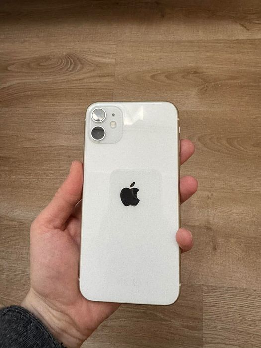 Telefon iPhone 11