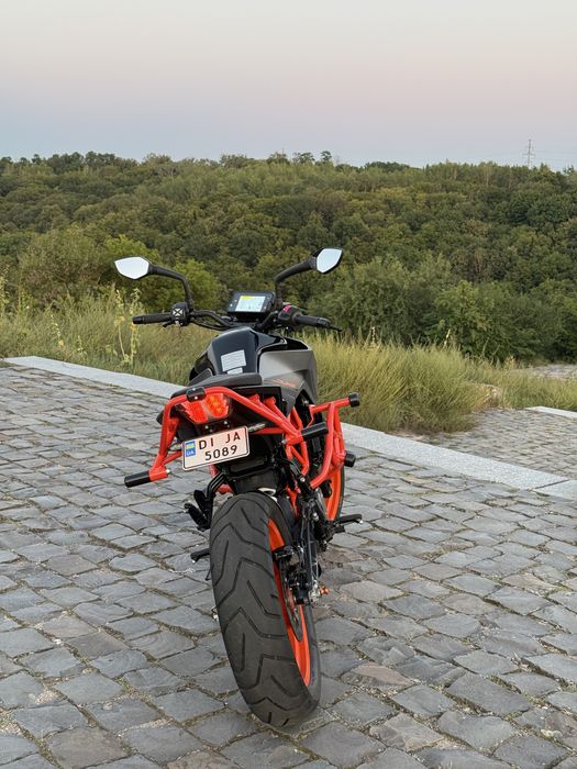 Ktm duke 390 2021