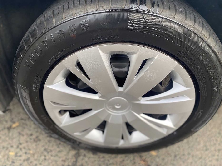 Volkswagen Jetta      2013
