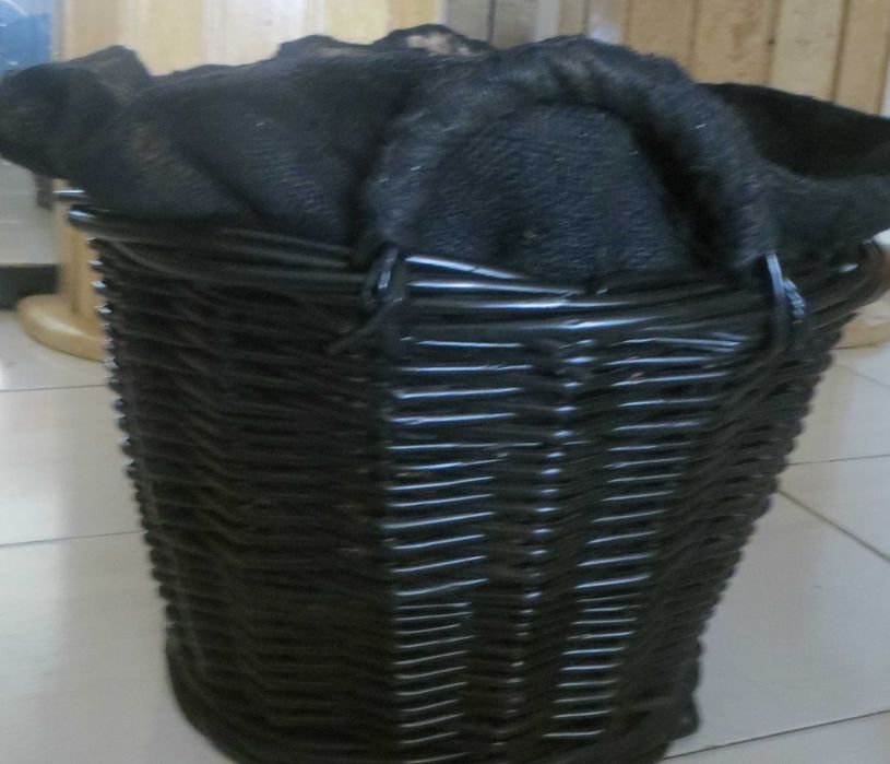 Alfaias Agrícolas Cesto Verga Tratada, Preto, forrado sarapilheira