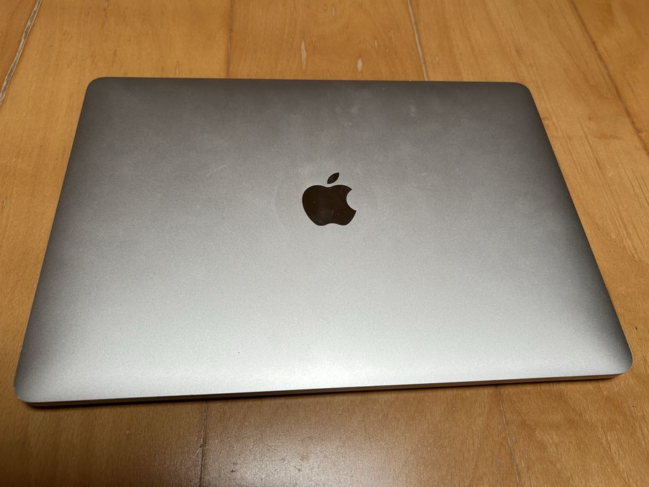 MacBook Pro 13-inch, M1, 2020 MBP 13.3 SLV 8C CPU/GPU CTO 16Gb/256Gb