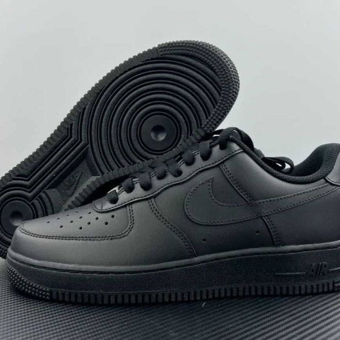 Buty meskie Nike_Air_Force_1_Low_'07_Czarny buty sportowe R.42.5