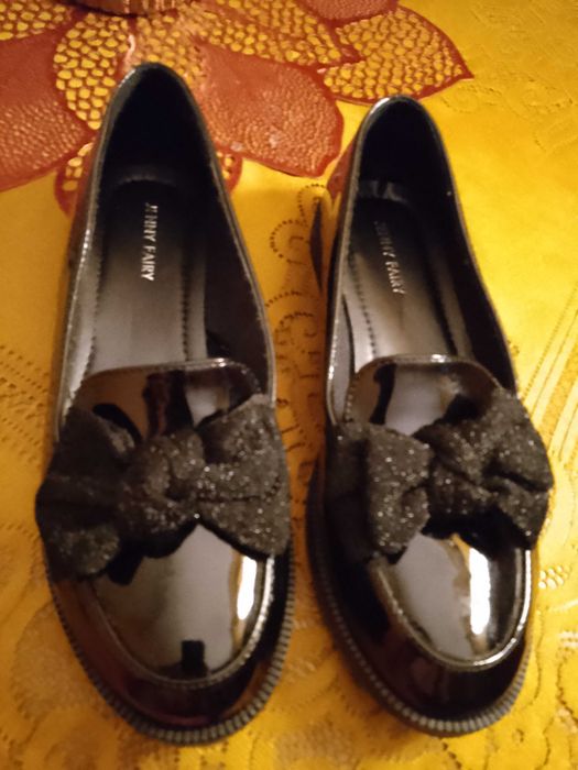 Buty damskie z kokardami czarne