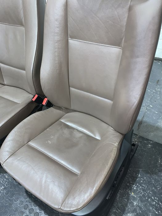 Сиденья е53 с картами в хорошем состоянии