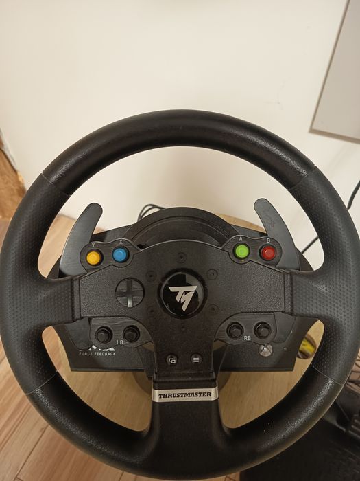 Xbox series s i kierownica thrustmasters