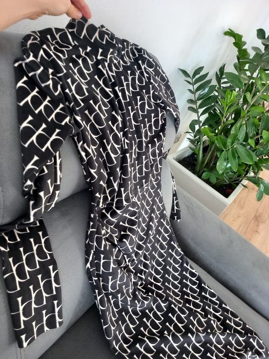 Sukienka welurowa nowoczesny piękny print  r uni imoreza wypad do wszystkuego