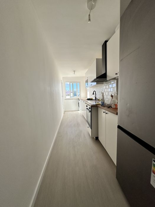 Quarto para arrendar em monte abraao
