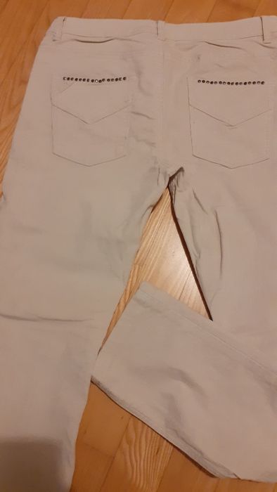 Spodnie sztruksowe z cekinami rozm.38