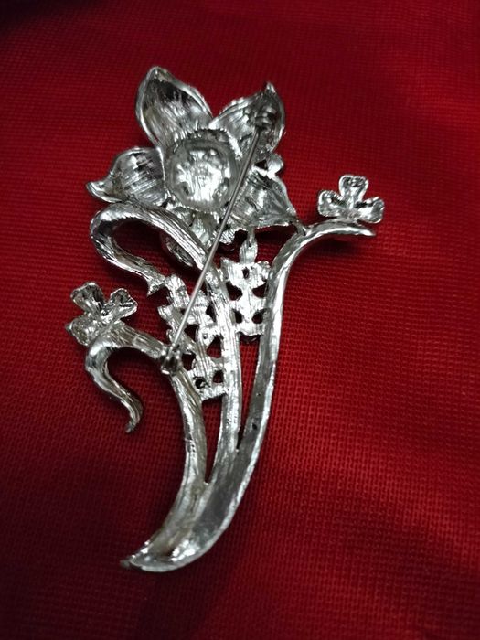 Alfinete de Peito Flor