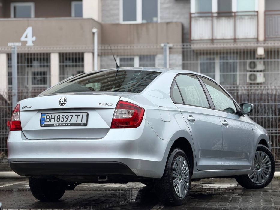 Продам Skoda Rapid 2013