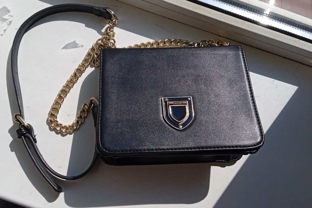 Сумочка на цепочке