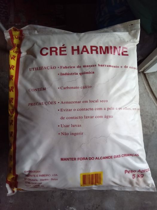 Litopone, Cre, lixas, rolos. Etc.