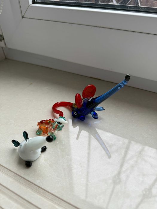 Фигурки статуэтки из цветного стекла мыш черепаха 2 шт