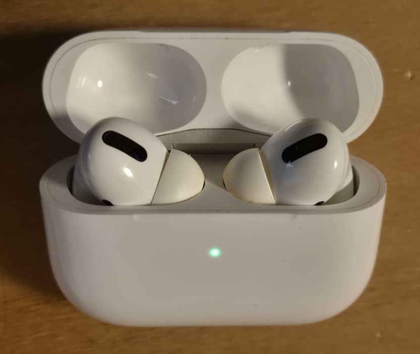 Apple AirPods Pro com Caixa de carregamento – MWP22TYA Branco