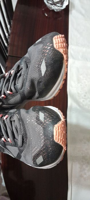 Sapatilhas de corrida castanhas reebook