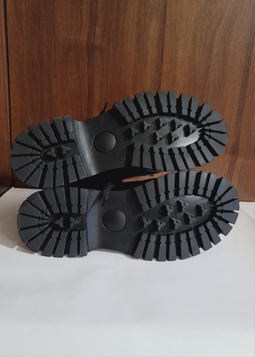 Продам ботинки lc waikiki демисезонные