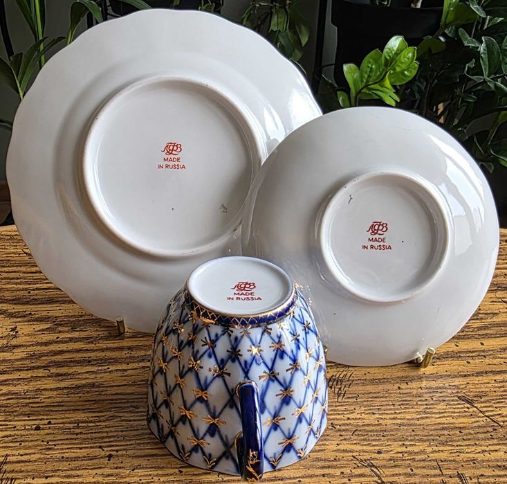 Porcelanowy serwis do kawy z dodatkowymi elementami– Łomonosow.
