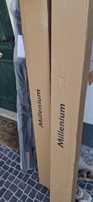 Vendo pernas para suporte de iluminaçao