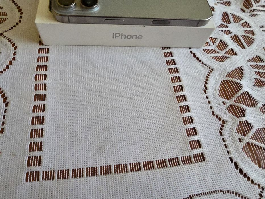Iphone 16 Pro  Natural   Tytanium 256  Perfekcyjny
