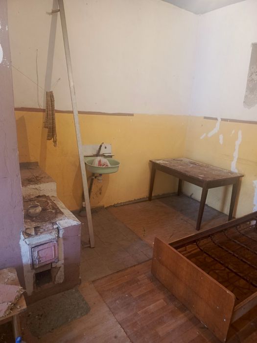Продається квартира житлового садибного будинку.