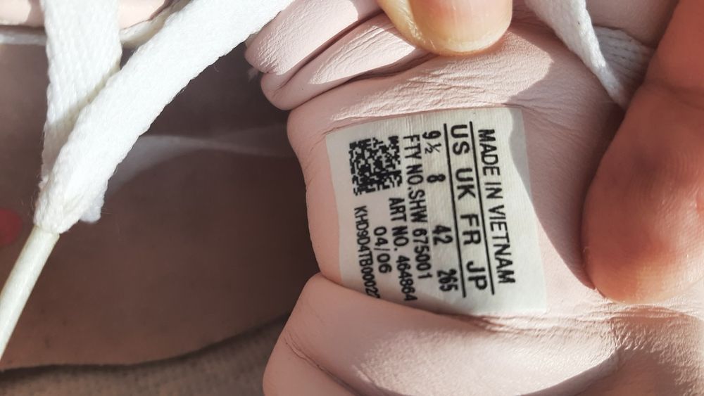 Кроссовки adidas. Р. 42. Оригинал