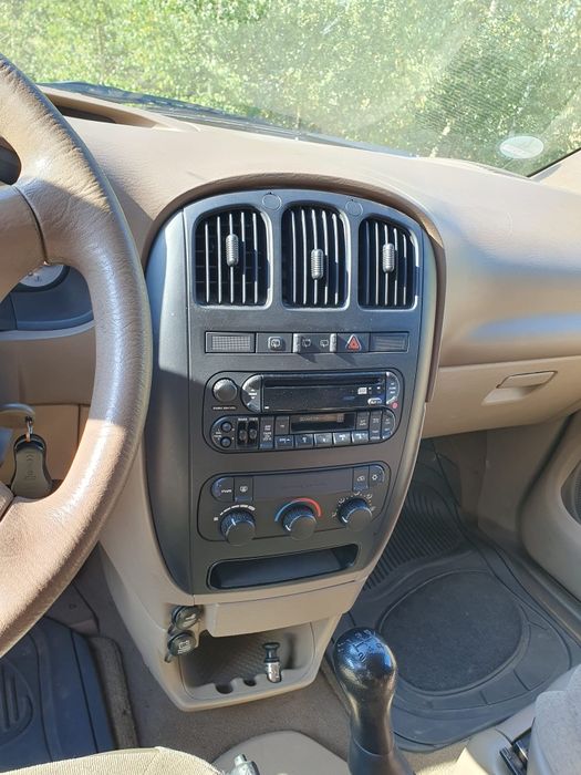 Chrysler voyager  2 ,4 Benzyna