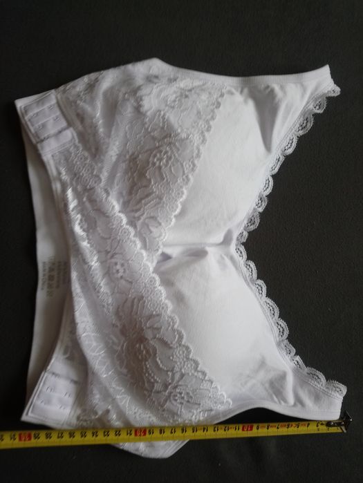 Koronkowy biustonosz 2XL wygodny